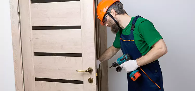 Replace Internal Door Handle with Lock Thunder Bay